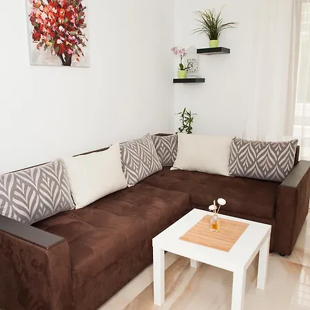 Stelt's Apartment *